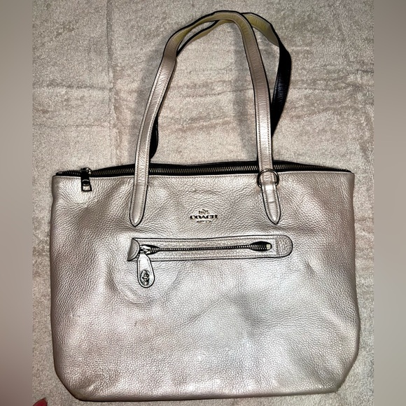 Coach Taylor Tote in Metallic pebble leather - Picture 1 of 8